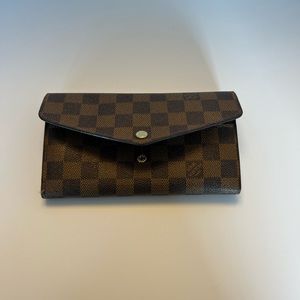 Louis Vuitton Sarah Wallet